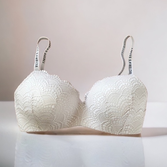 Victoria Secret Lace T Shirt Lightly Padded Wireless Bra White 32DD - Picture 1 of 7